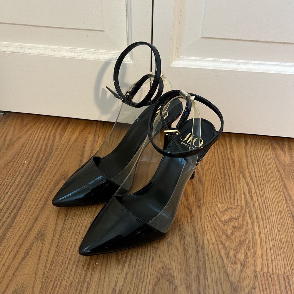 Jennifer Lopez Black Heels Elegant Design